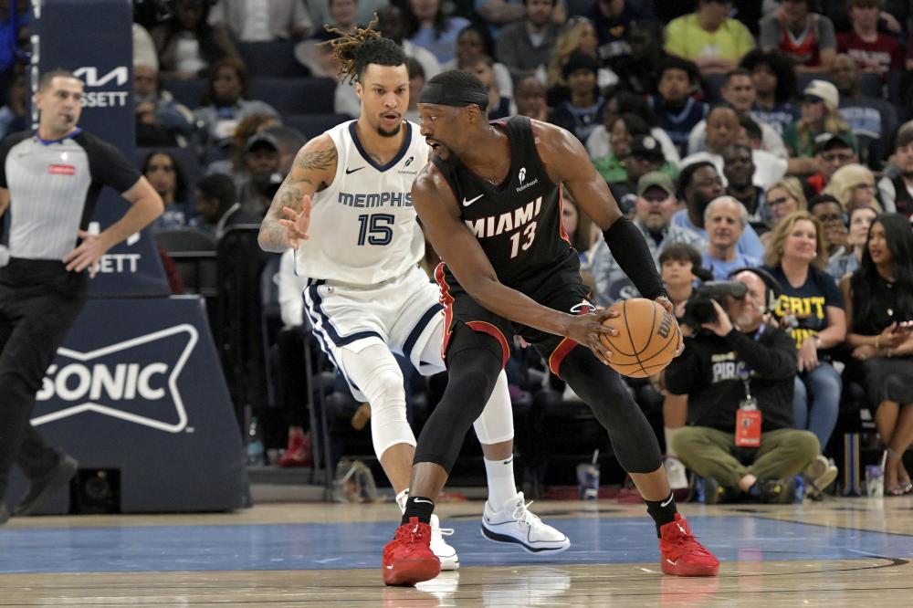 随着张之臻 随着张之臻