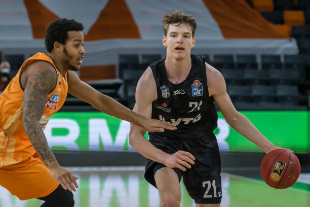 多场热身赛 多场热身赛