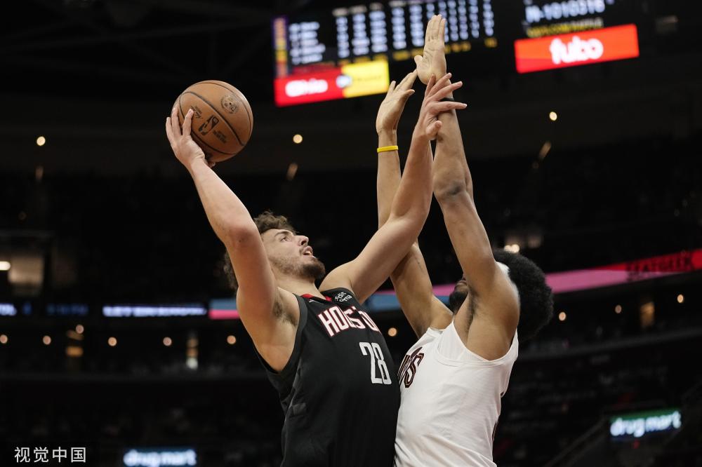 他曾担任德 他曾担任德