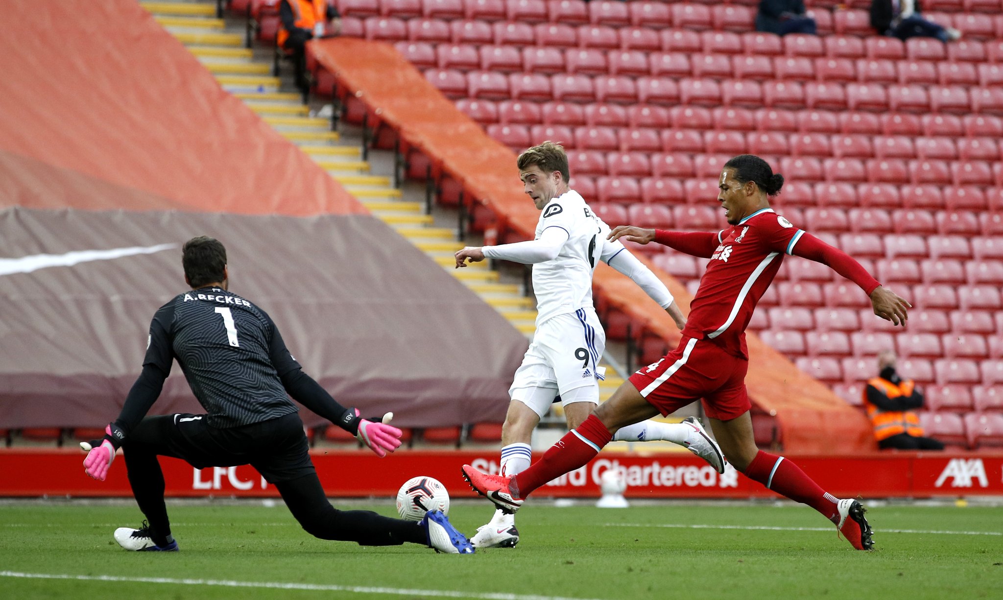 成为暴力行 成为暴力行