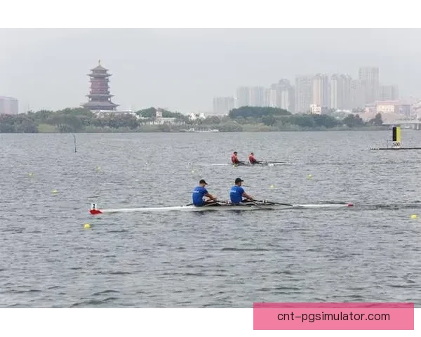 赛艇风采：挥橹竞渡，创新挑战，激情碰撞